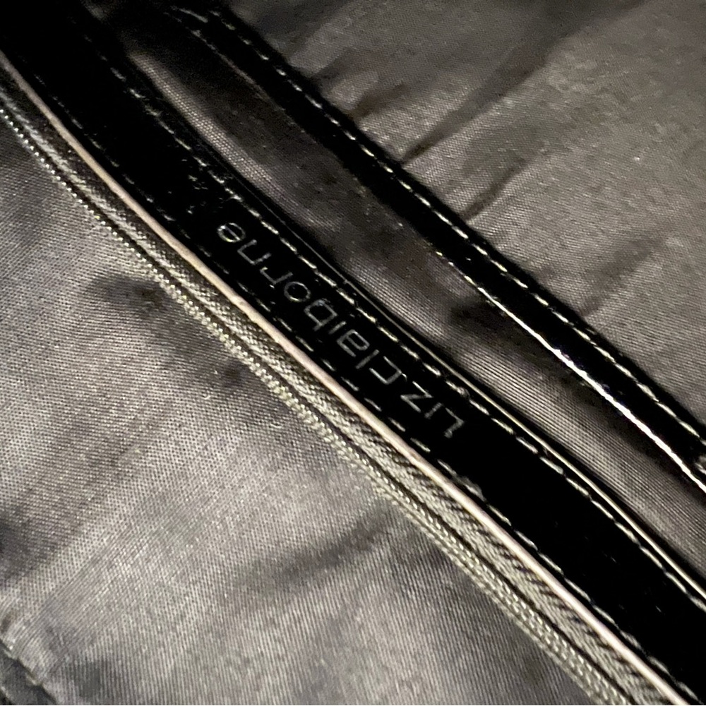 LIZ CLAIBORNE HANDBAG - Picture 5 of 16